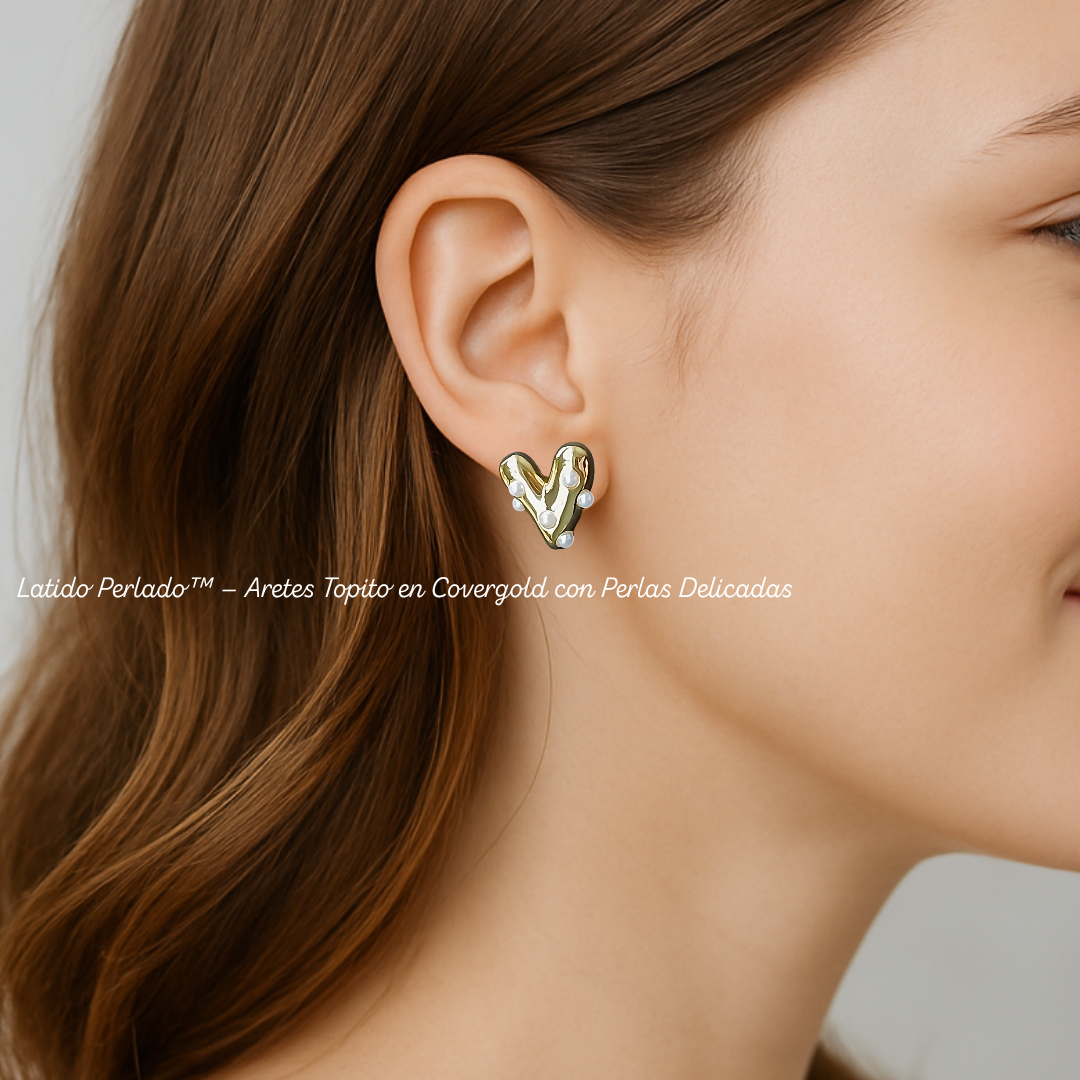 Latido Perlado™ — Aretes Topito en Covergold con Perlas Delicadas