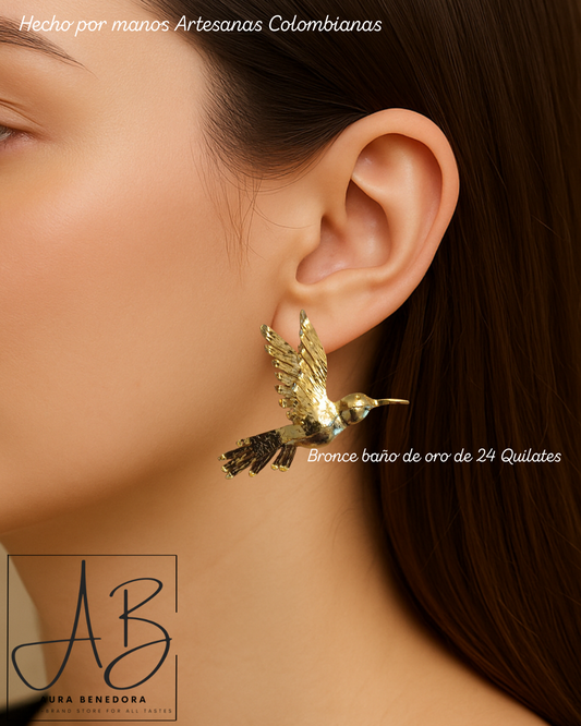 Aretes: Colibrí Susurro de Luz™ en Bronce con baño de Oro de 24 Quilates - Edición limitada