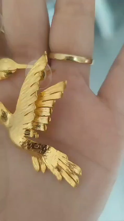 Aretes: Colibrí Susurro de Luz™ en Bronce con baño de Oro de 24 Quilates - Edición limitada